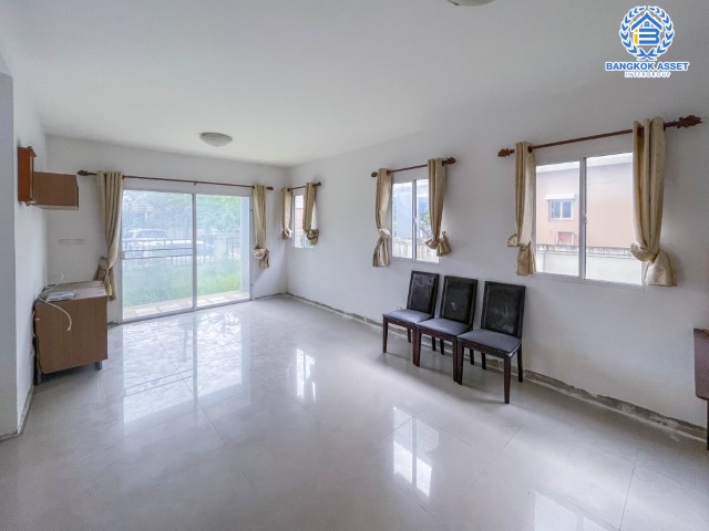 *****บ้านเดี่ยวมือสองนนทบุรี หมู่บ้าน พฤกษาวิลเลจ10 บางใหญ่ บ้านหลังใหญ่เนื้อที่กว่า 51 ตร.ว. ฟังก์ชัน 3 ห้องนอน 2 ห้องน้ำ 1 จอดรถ บ้านสภาพดี แถมฟรี! 1 ตู้เย็น บนทำเลแห่งการเดินทาง ใกล้รถไฟฟ้าสายสีม่วง "สถานีตลาดบางใหญ่" และทางด่วน "ศรีรัช" จองเลย!